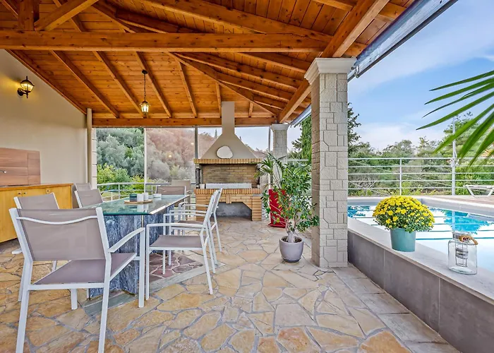Villa Olivia Corfu - Amazing Sea-View 3 Bedroom Villa With A Pool