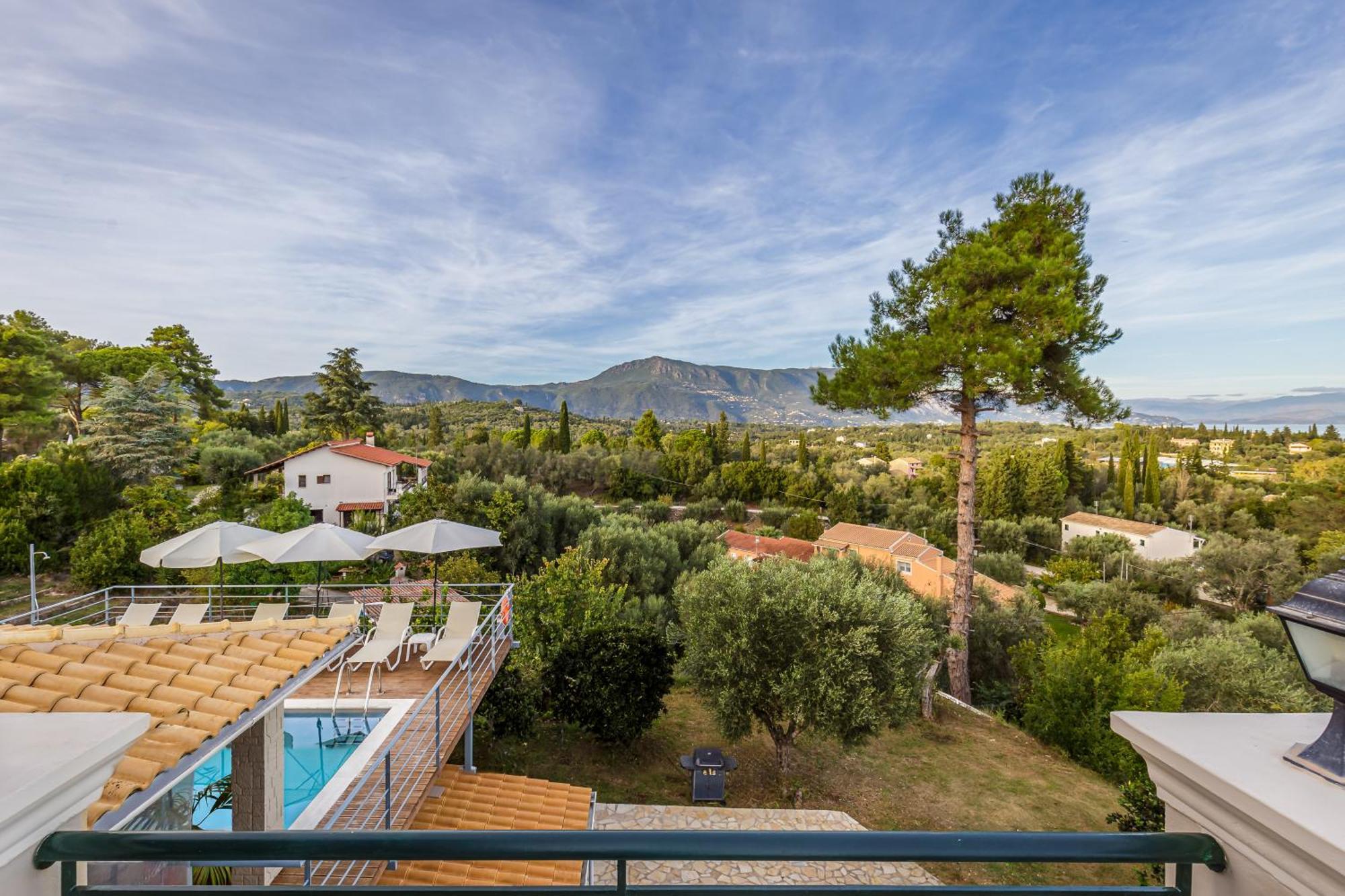 Olivia Corfu - Amazing Sea-view 3 Bedroom With A Pool