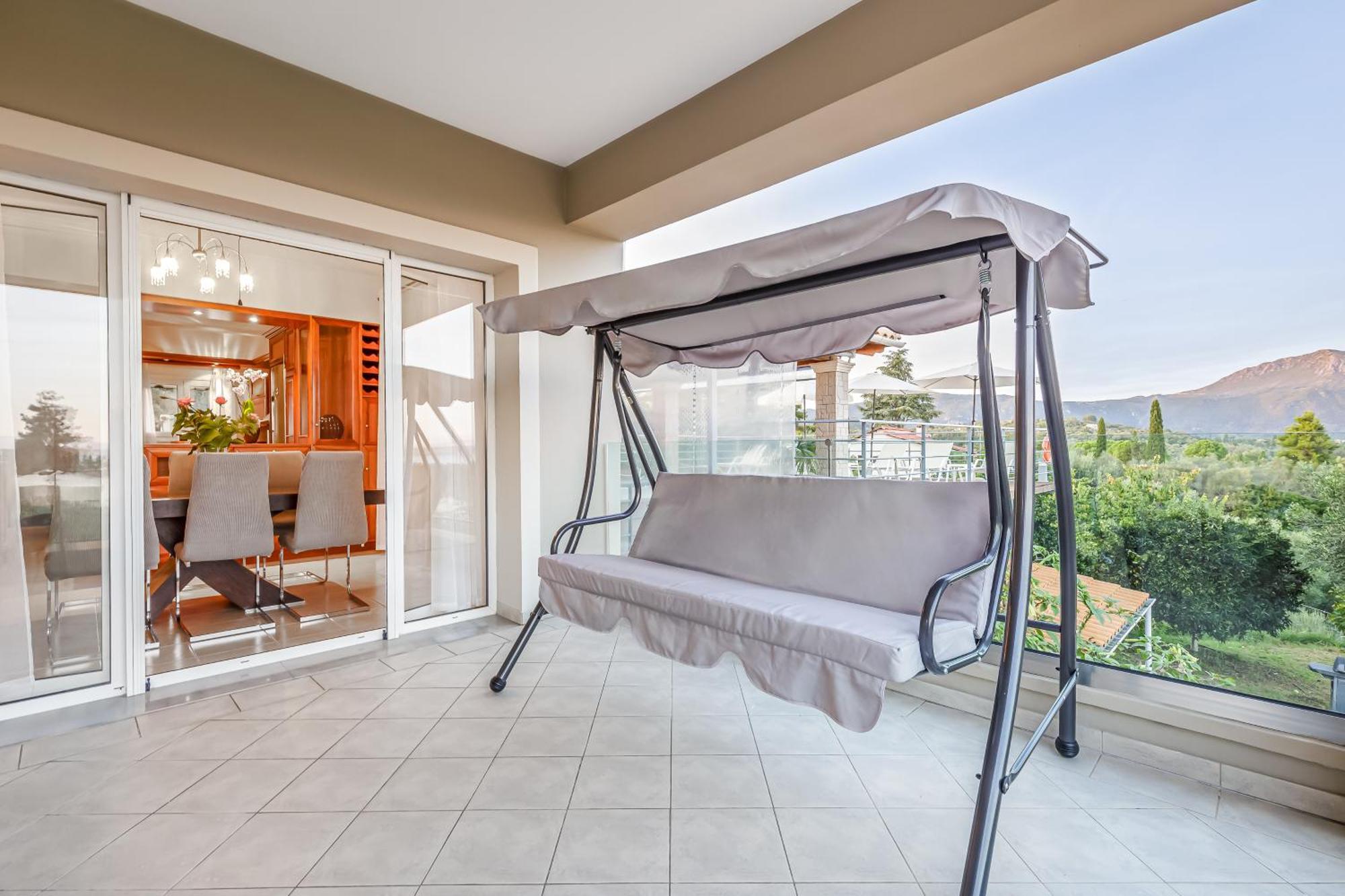 Olivia Corfu - Amazing Sea-view 3 Bedroom With A Pool