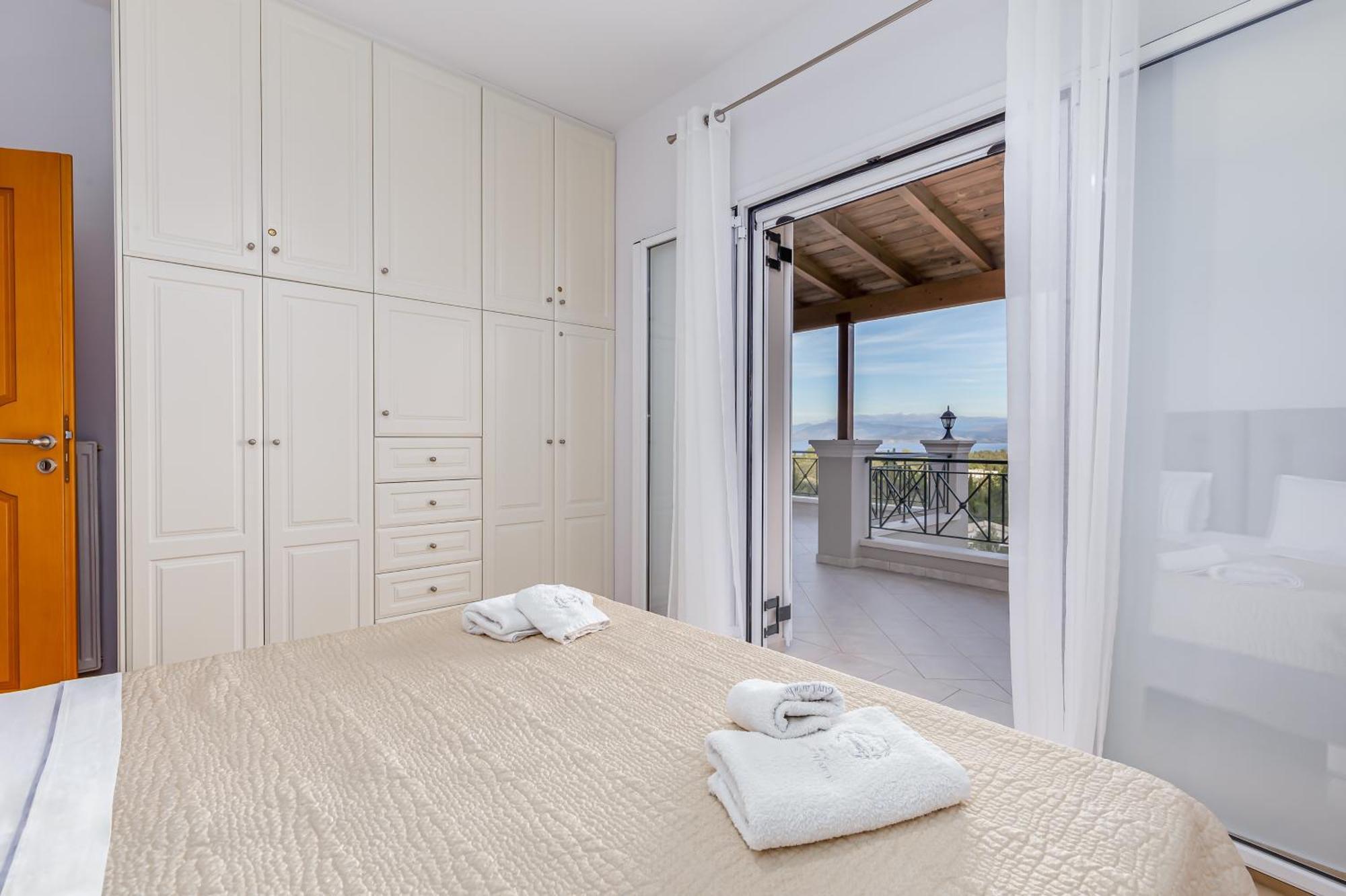 Olivia Corfu - Amazing Sea-view 3 Bedroom With A Pool Villa Gazatika