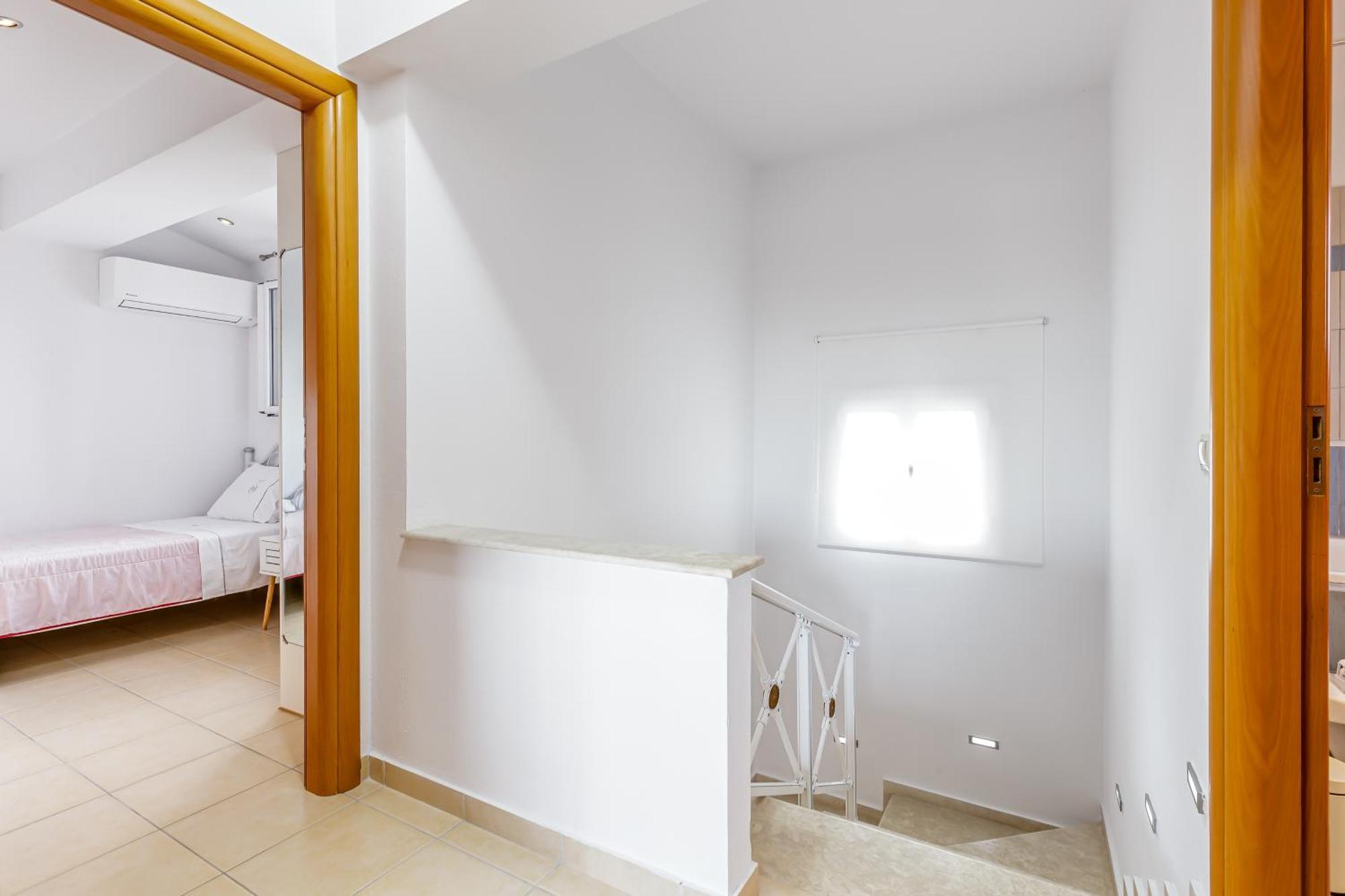 Olivia Corfu - Amazing Sea-view 3 Bedroom With A Pool *