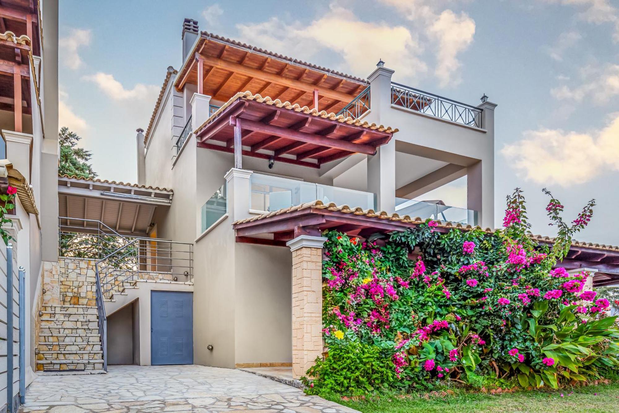 Olivia Corfu - Amazing Sea-view 3 Bedroom With A Pool